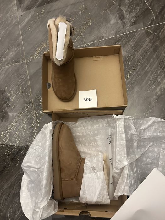 Cozme dama marimea 38 UGG