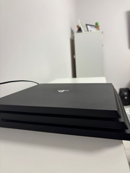 ps4 pro+jocuri+controller original