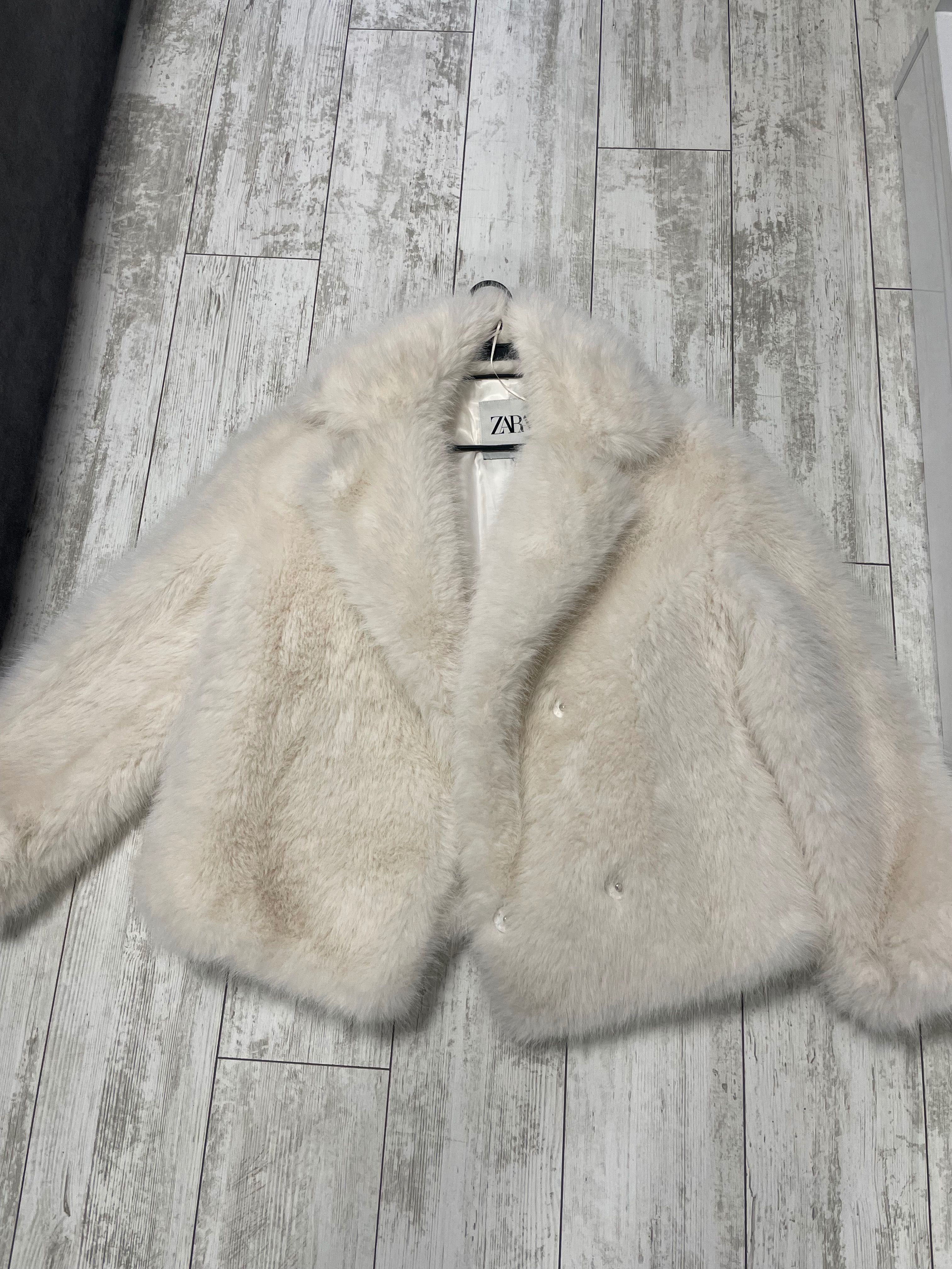 Дамско палтенце Zara