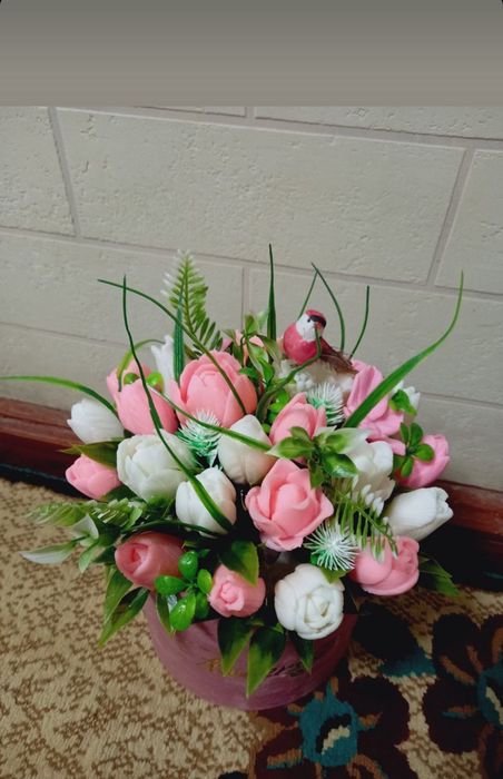 Sovunlu hech solimaydigan gul