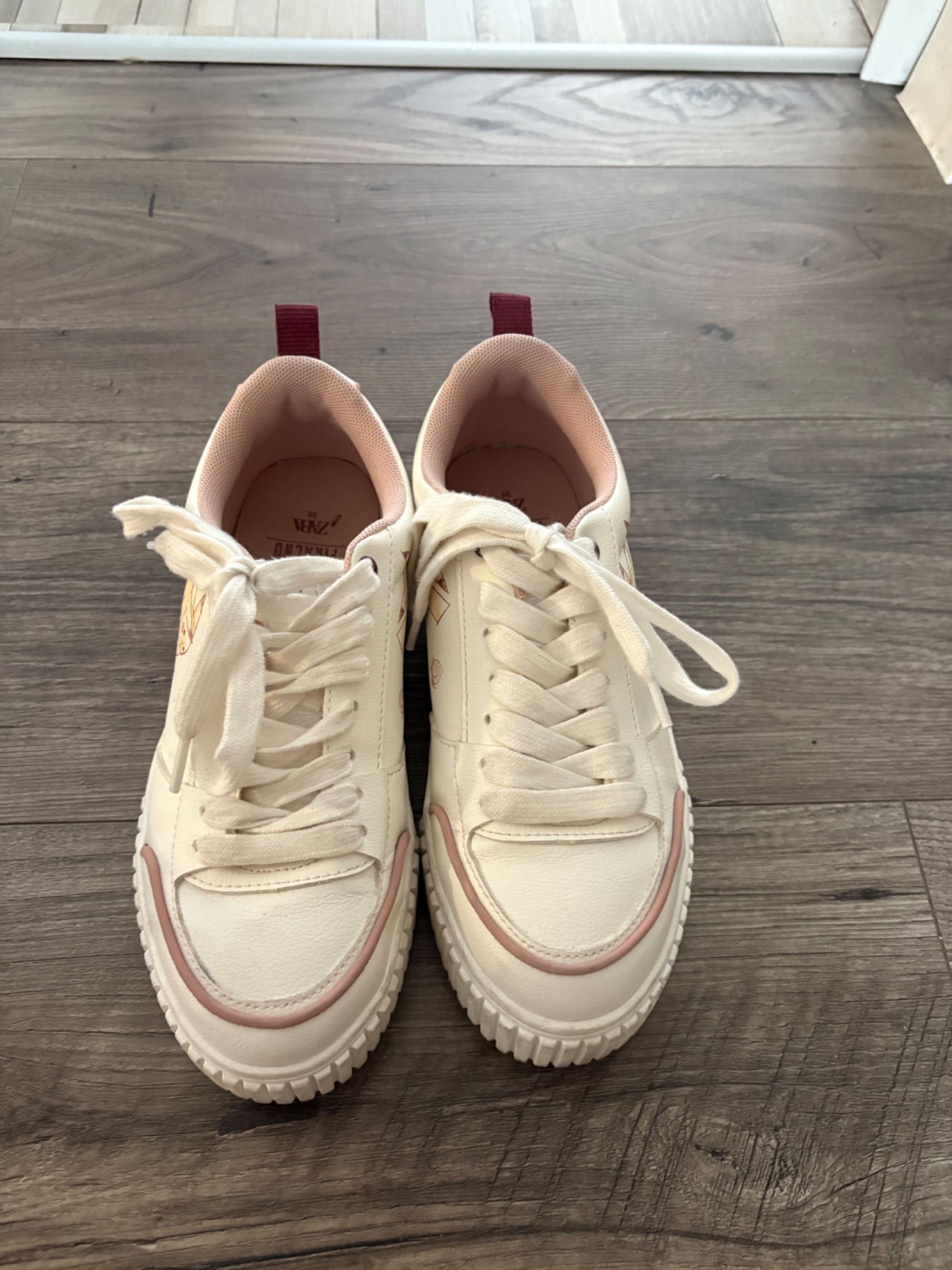Нови маратонки Zara н.35