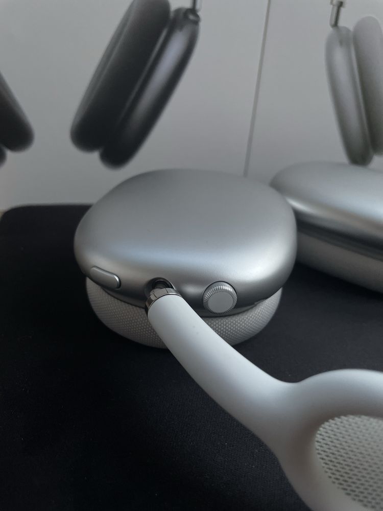 AirPods Max (White)