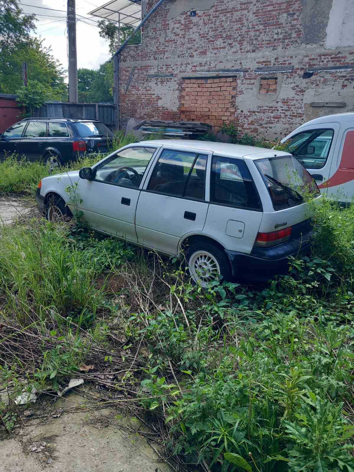 Предлагам части от автомобили