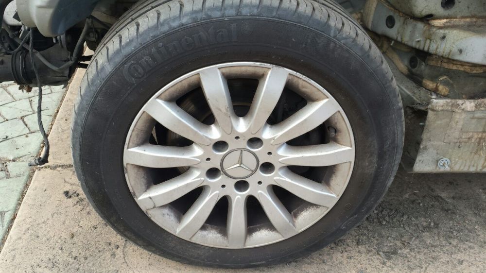 Мерцедес Е-класа Е220 - 2008г. на части