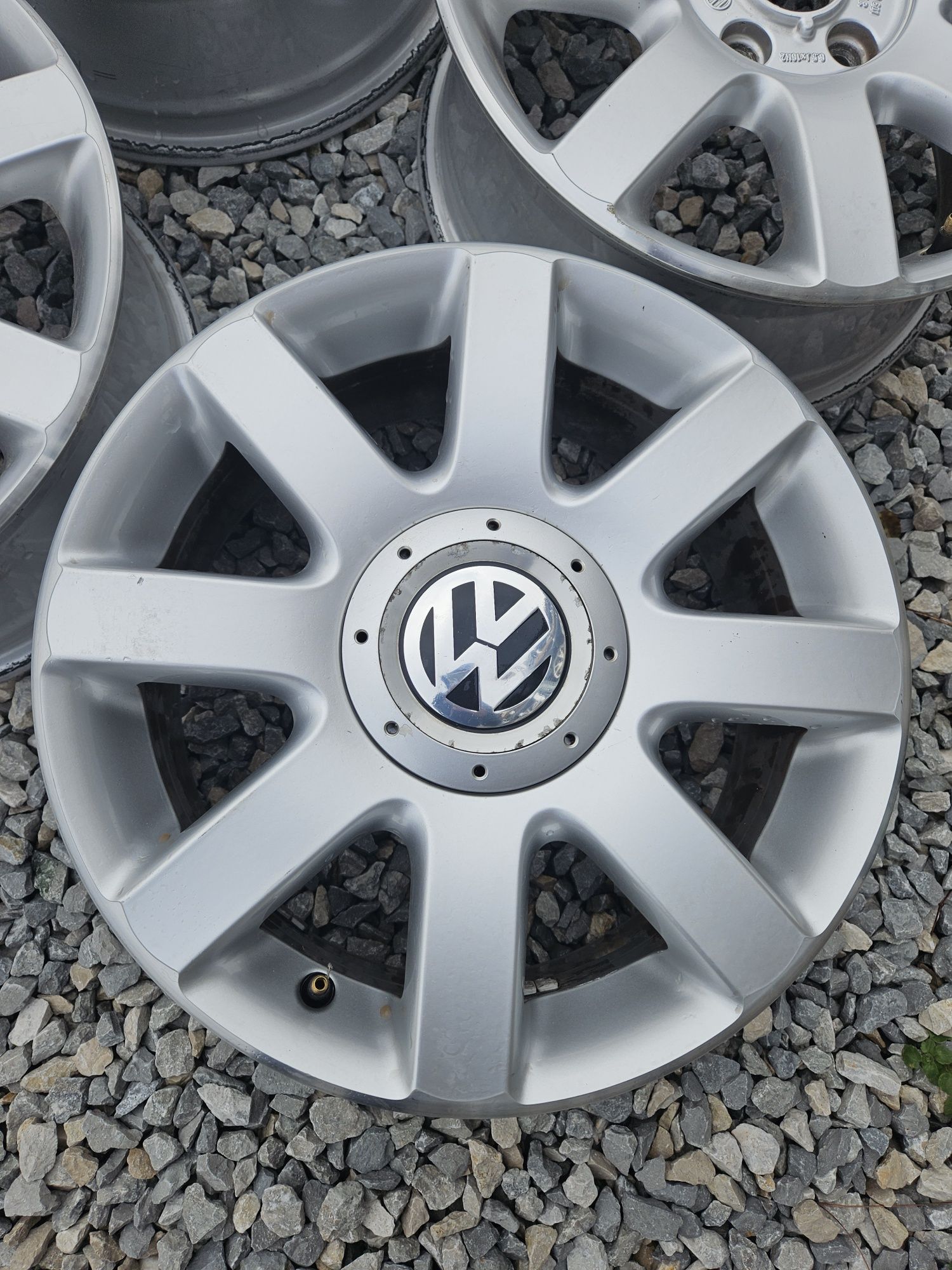 5х112. 16.цола..6.5.ж..ет.50.  оргинални Volkswagen