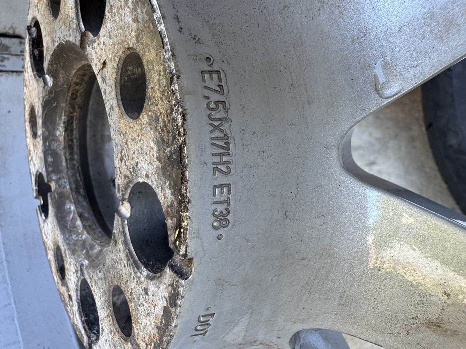 Anvelope vara 225 50 17,jante aliaj Audi originale