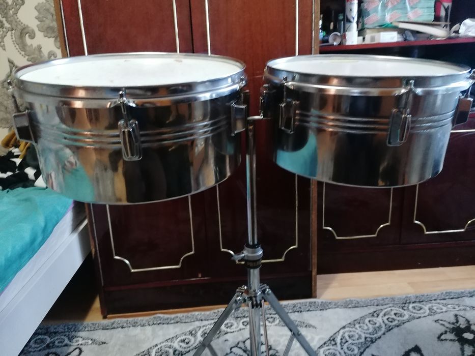 Timbale de vânzare se vând de oare ce pleac din țară și nu le mai folo