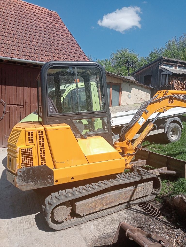 Excavator JCB 3 tone