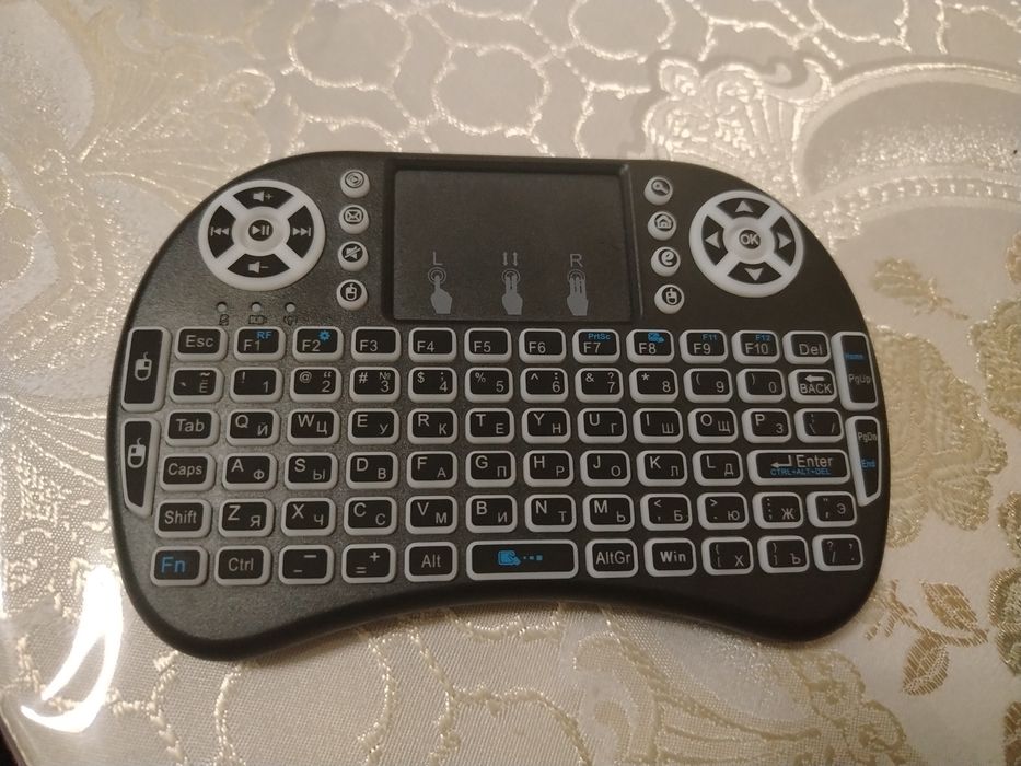 i8 klaviatura sotiladi