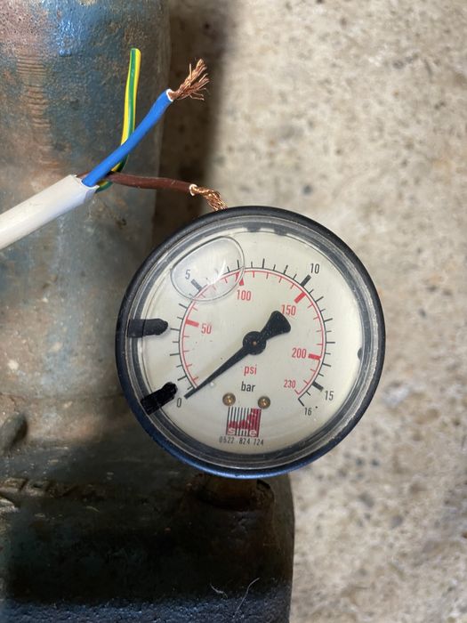 Hidrofor cu pompă Conforto 1.1 kW și vas expansiune