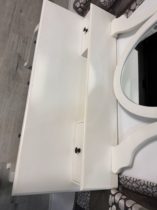 Vand masa de machiaj MALLING cu oglindă albă