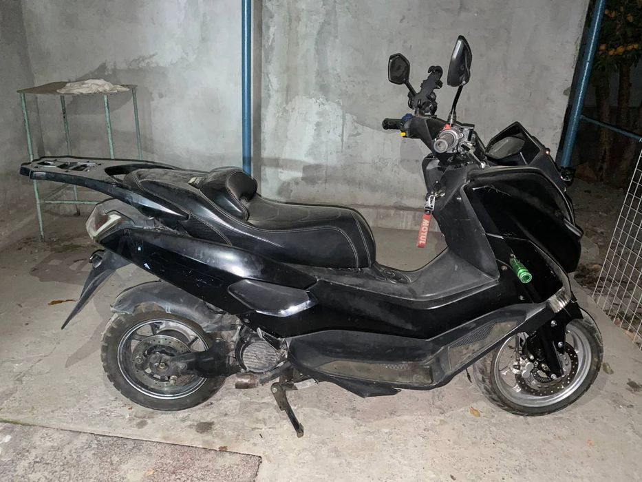 Skuter sotiladi 150cc