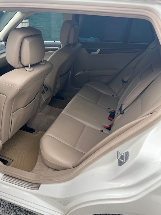 Mercedes C200 2011
