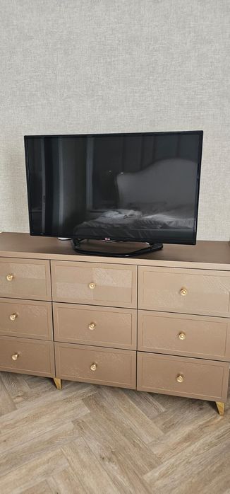 Продам телевизор LG