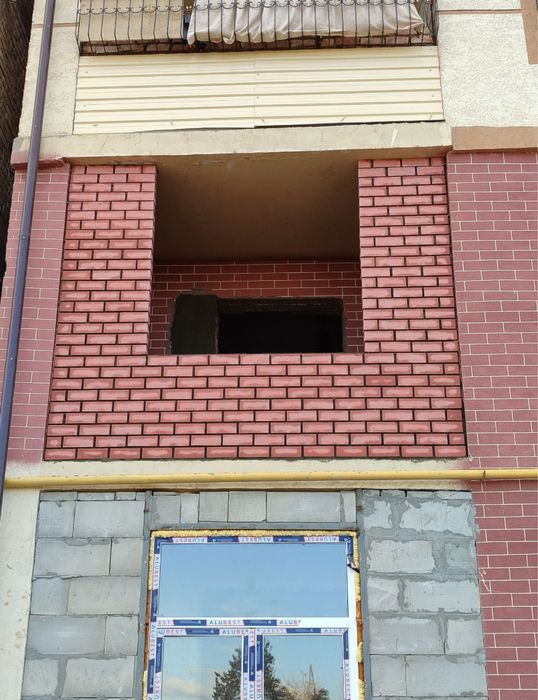 Кладка балконга гищт терамиз . Кирпич