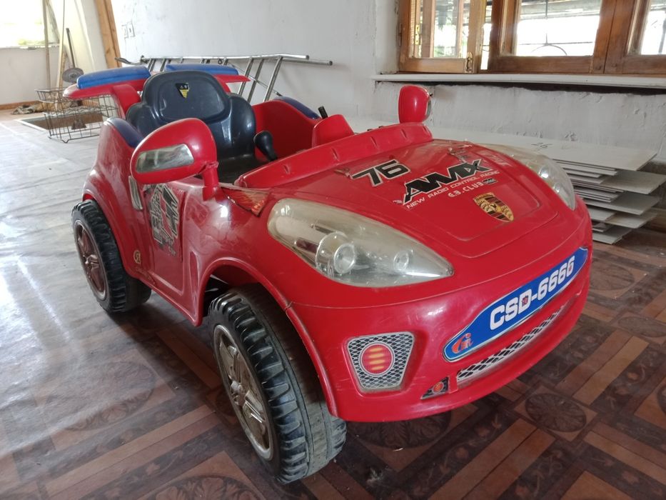 Детский автомобиль