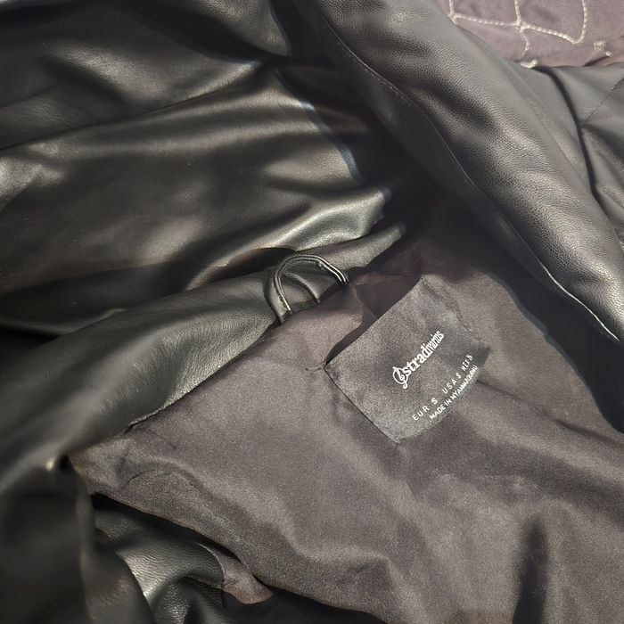 Продам кожаную куртку в идеальном состоянии зимнюю