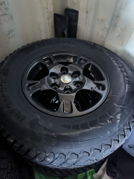 Резина Шины зимние с дисками, стояли на Паджеро 6×139,7 цо 67.1