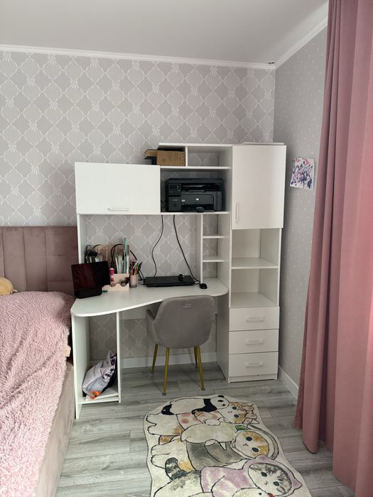 Продам компьютерный стол