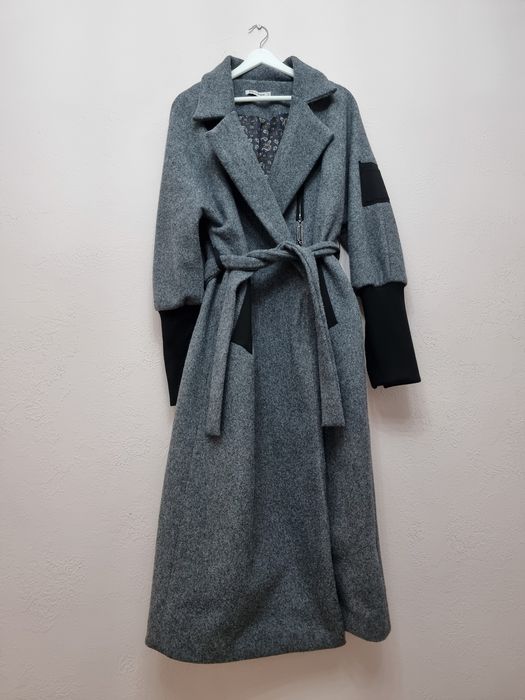 Продам женское осеннее  пальто