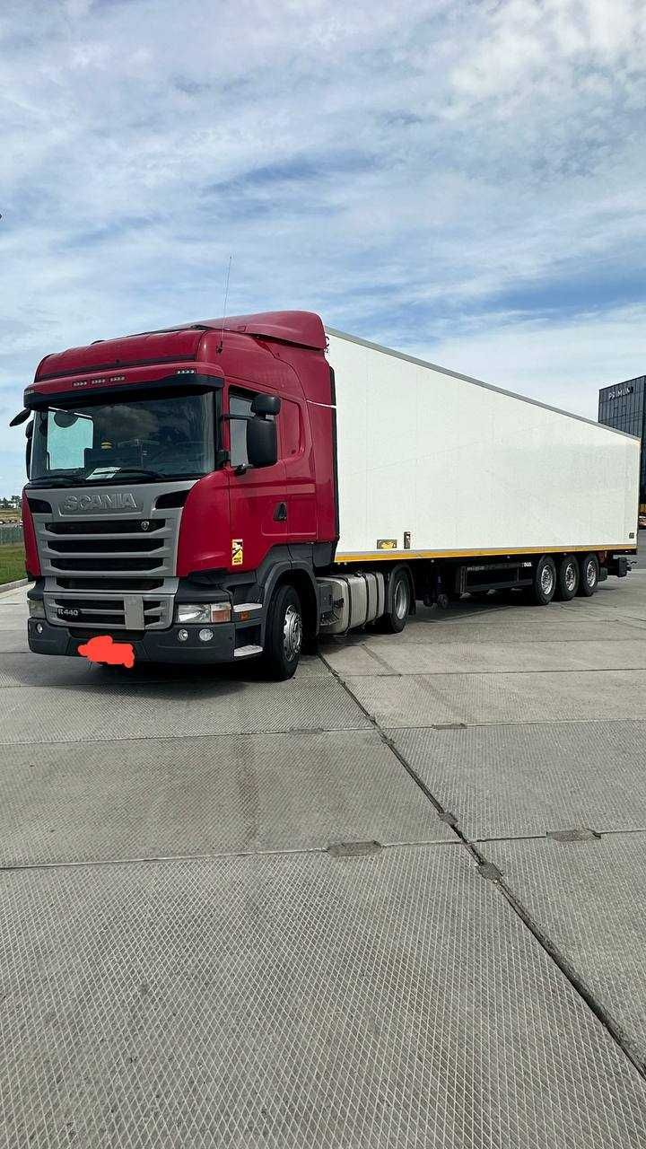 Седельный тягач  Scania  в сцепке с  рефрижератором  KÖGEL.  2016 г\в