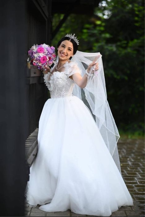 Vand rochie de mireasa !!