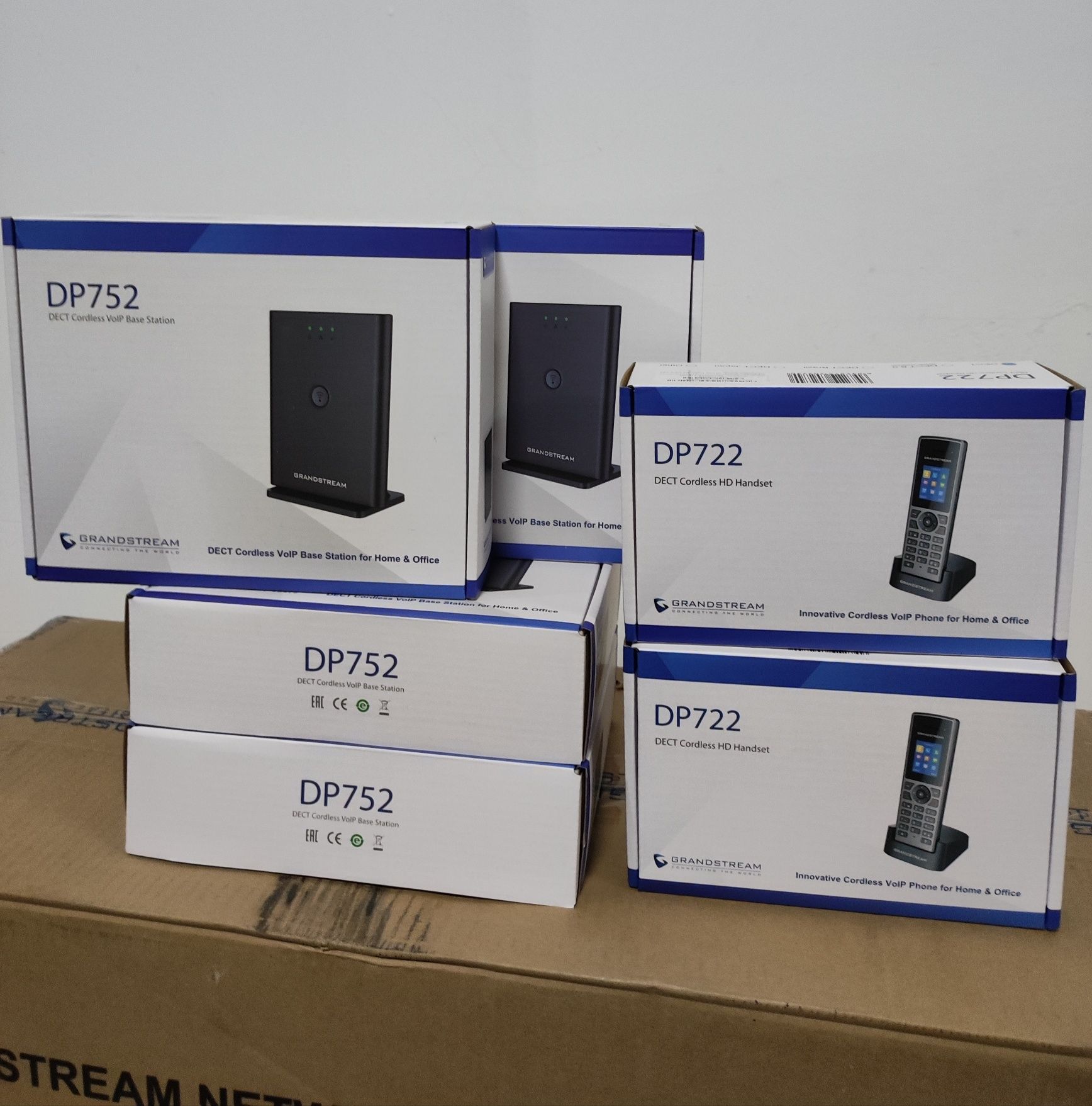 DECT IP телефон Grandstream DP752/DP722