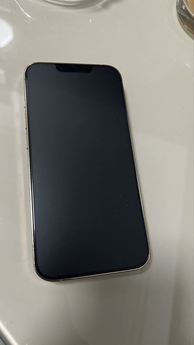 Iphone 13 pro ca nou viata baterie 97 % 258 gb