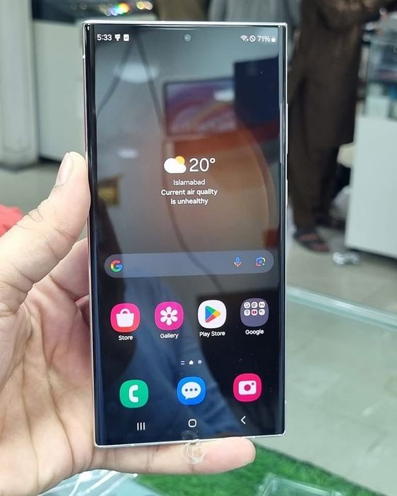 Samsung S23 ULTRA de 256 GB si 12 GB RAM