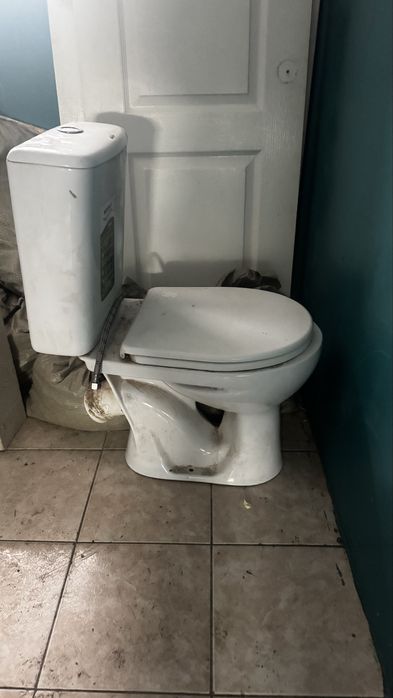 Отдам даром туалет
