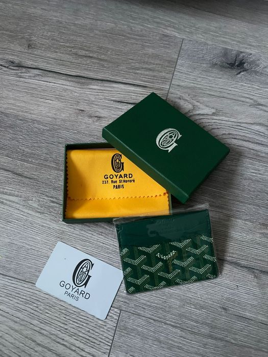 Vând Portofel goyard