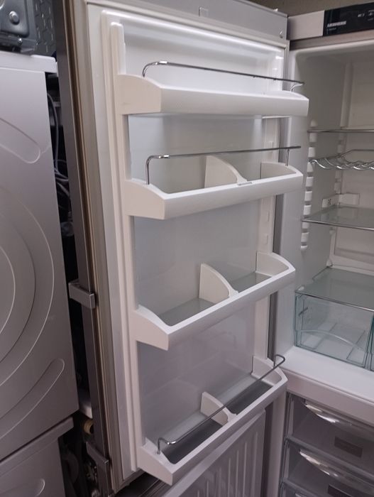 Иноксов комбиниран хладилник с фризер Liebherr 24 месеца гаранция!!!