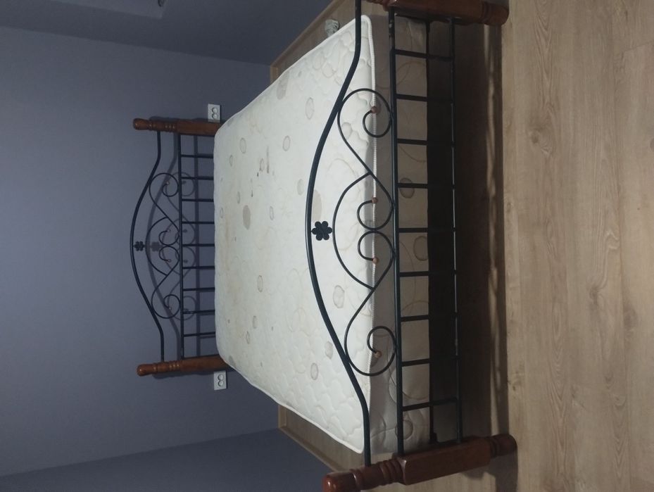 Метално легло + еднолицев матрак