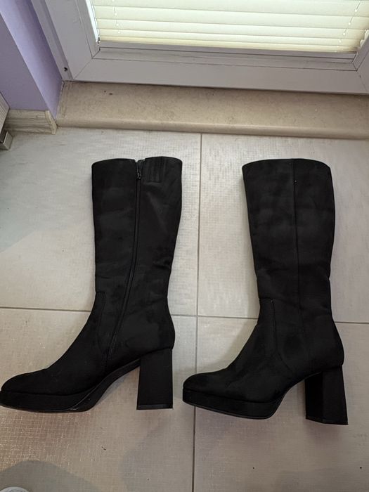 Различни модели Боти 39 номер