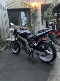 Daelim Roadwin motocicleta 125cc