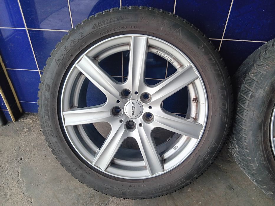 5 x114.3 17 инча джанти + 225/50r17 зимни гуми