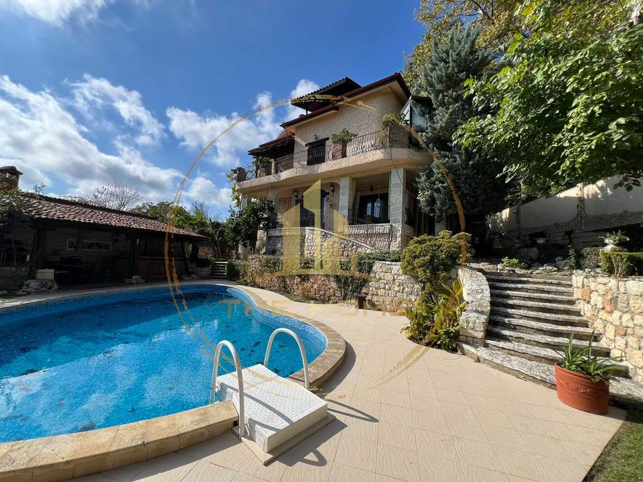 Луксозна Самостоятелна Къща