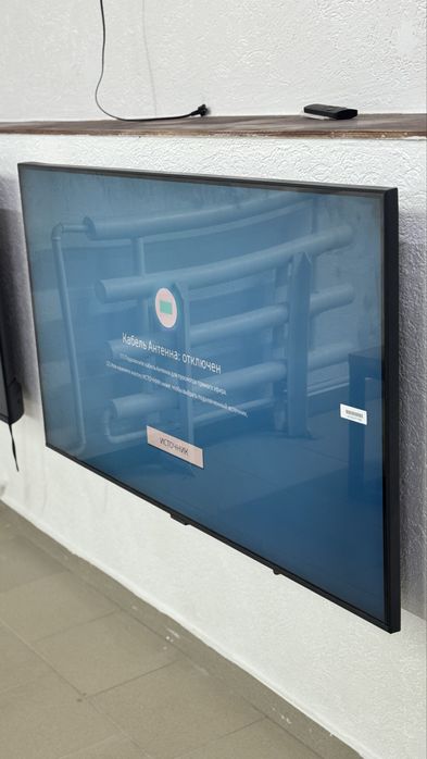 Телевизор Samsung 43AU7100