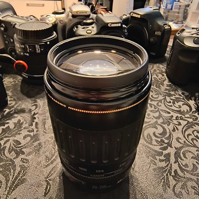 DSLR full-frame Canon EOS 6D