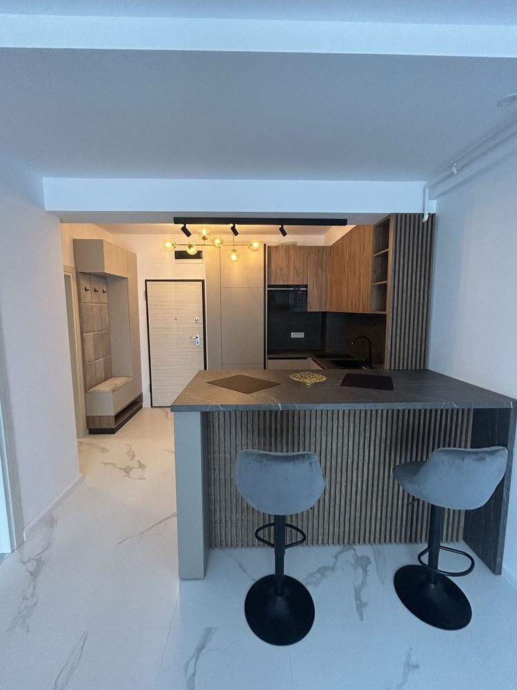 Vând apartament 2 camere modern, mamaia Nord, 50 m de mare!