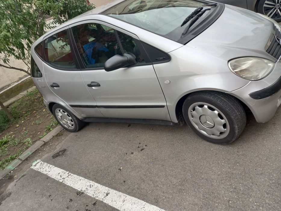 Vand Mercedes mai multe detalii în privat.