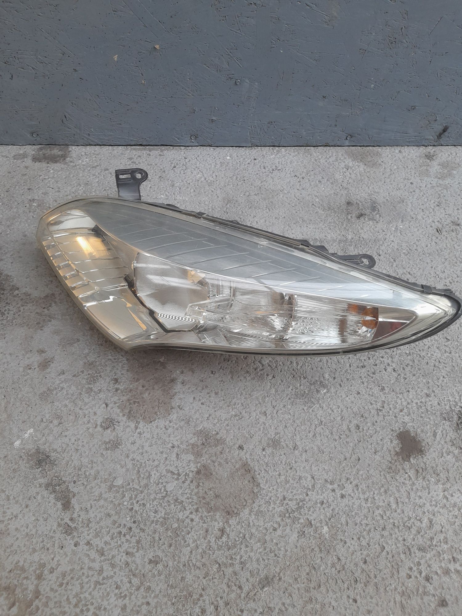 Far Stanga Complet Europa Renault Megane 3 An 2009-2013