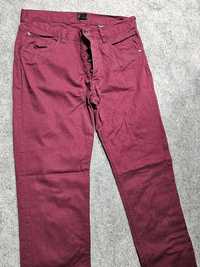Pantaloni bărbați H&M
Marime 32
98%cotton