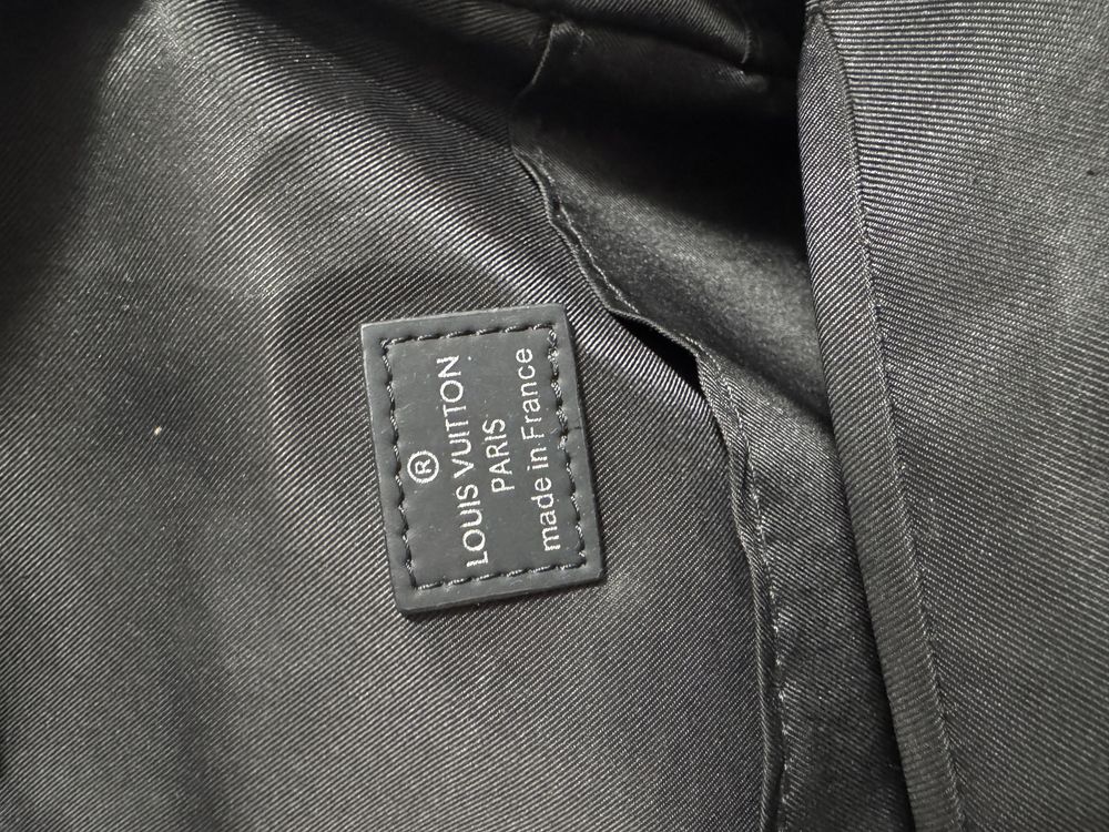 Louis Vuitton мъжка чантаAvenue Sling Bag Alps Patches Damier Graphite