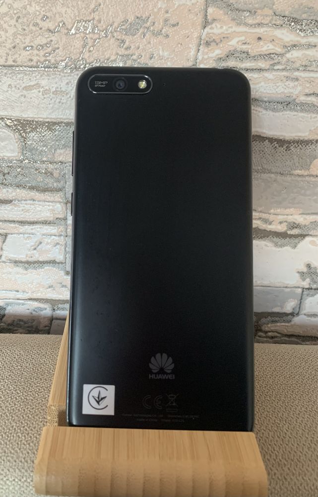 Продавам HUAWEI Y6 2018