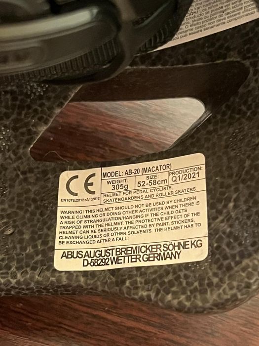 Продавам Каска ABUS