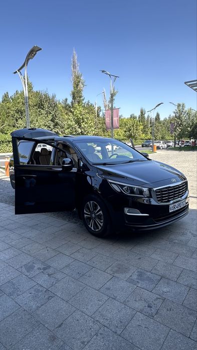 Taxi kia karnival