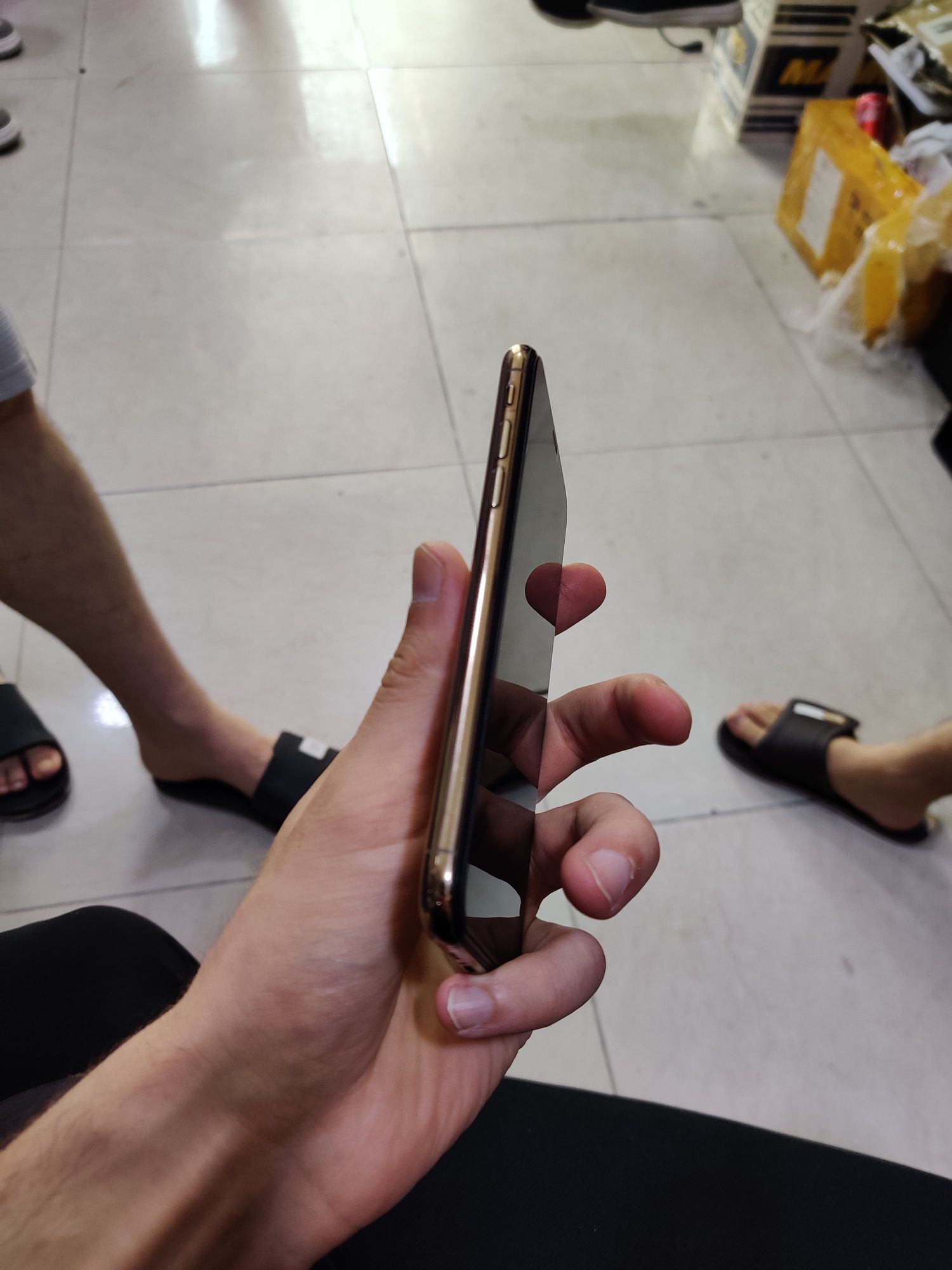 Iphone xs 256 gold идеал
