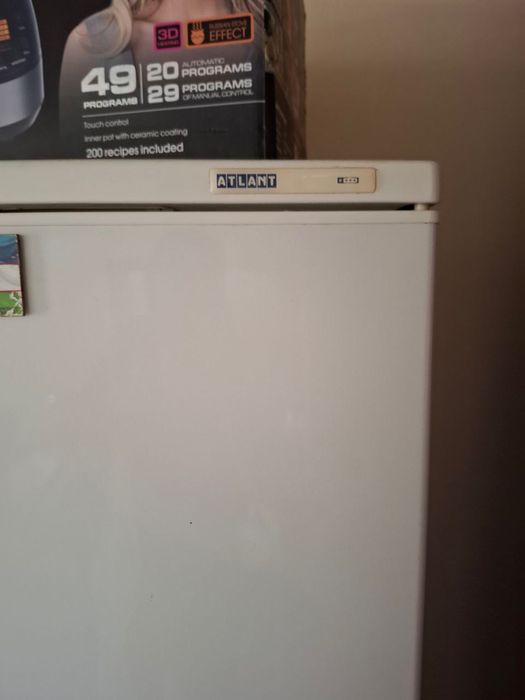 Атлант холодильник сотилади