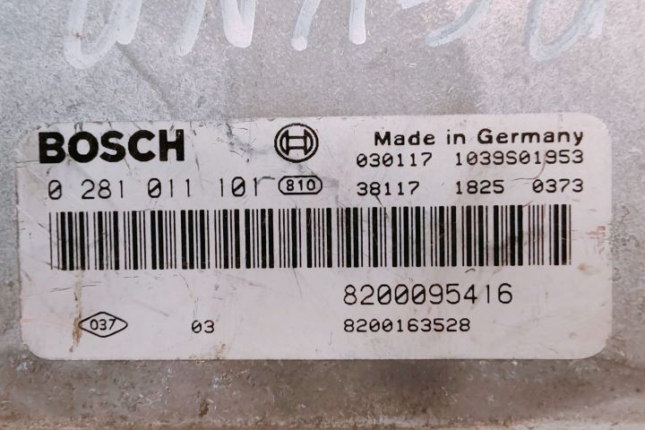 ECU Calculator Motor Bosch 0281011101 Renault Laguna a 2-a generatie